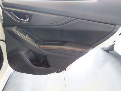 Used 2020 Subaru Crosstrek 2.0i Limited w/ Moonroof Package w/Navigation AWD/4WD image 33