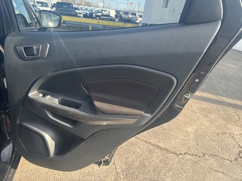 Used 2018 Ford EcoSport SE image 33