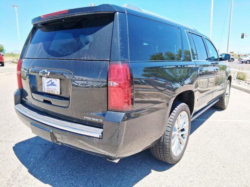 Used 2019 Chevrolet Suburban Premier w/ Premier Plus Edition AWD/4WD image 5