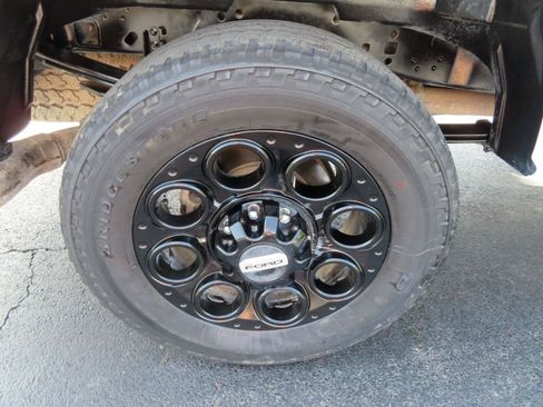Used 2025 Ford F250 XLT w/ Black Appearance Package AWD/4WD image 19