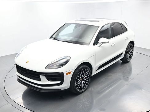 Certified 2023 Porsche Macan S image 35