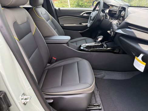 New 2026 Chevrolet Trax ACTIV w/ Driver Confidence Package FWD image 13