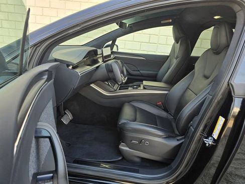 Used 2023 Tesla Model X Plaid image 26