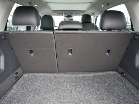 New 2026 Volkswagen Tiguan SE image 6