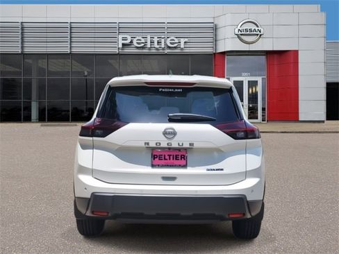 New 2025 Nissan Rogue S image 4