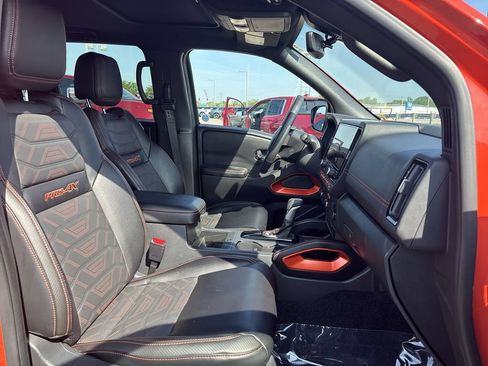 Certified 2025 Nissan Frontier PRO-4X w/ Pro Premium Package AWD/4WD image 18