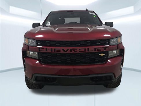 Used 2020 Chevrolet Silverado 1500 Custom w/ Custom Value Package image 4