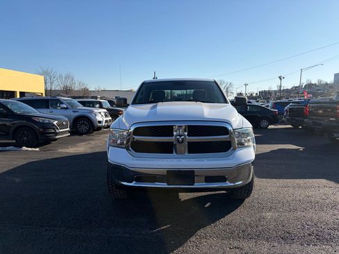 Used 2018 RAM 1500 Classic SLT image 8