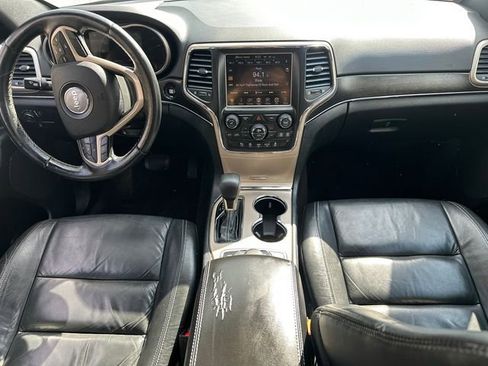 Used 2017 Jeep Grand Cherokee Limited AWD/4WD image 23