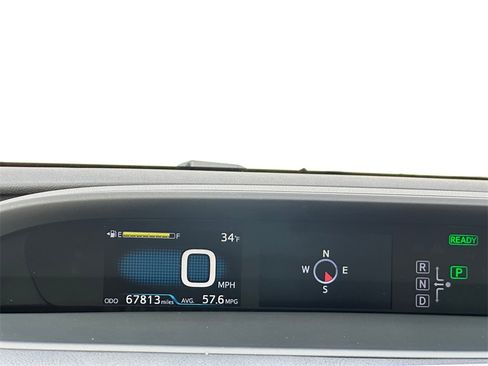 Used 2017 Toyota Prius Three image 13