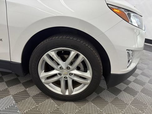 Used 2020 Chevrolet Equinox Premier FWD image 13