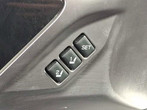 Used 2021 Subaru Outback Limited image 23