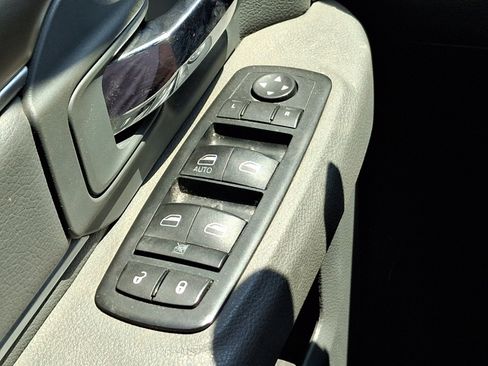 Used 2015 RAM 1500 Big Horn AWD/4WD image 24
