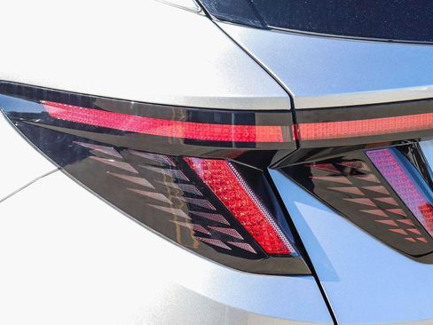 New 2025 Hyundai Tucson Limited image 9