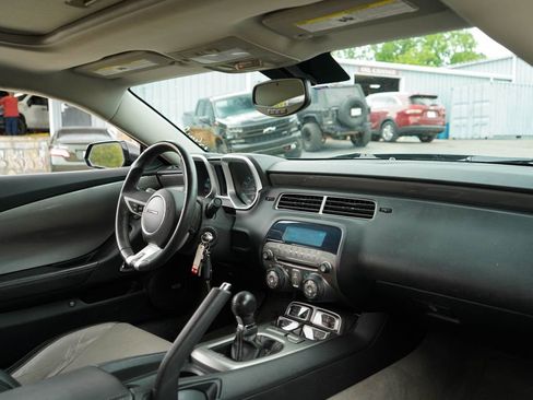 Used 2010 Chevrolet Camaro SS RWD image 10