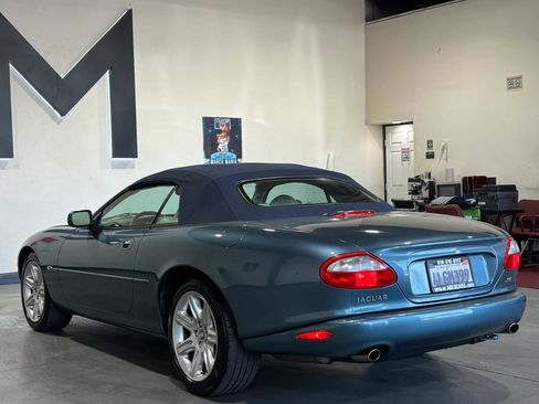 Used 2000 Jaguar XK8 Convertible RWD image 6