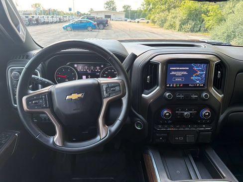 Used 2023 Chevrolet Silverado 2500 High Country AWD/4WD image 33