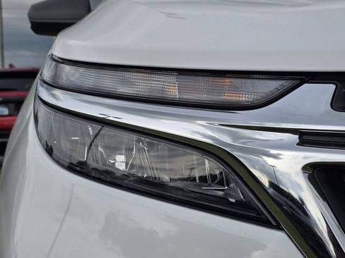 Used 2024 Chevrolet Equinox LS w/ LS Convenience Package FWD image 43