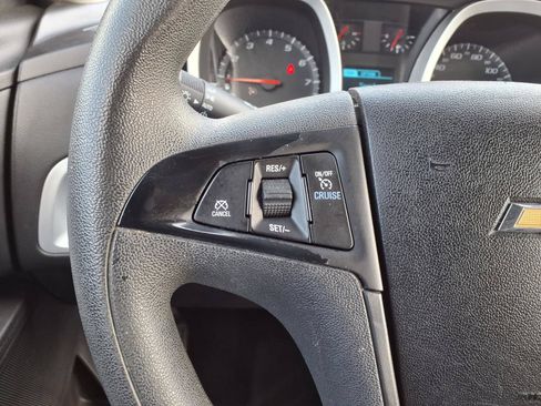 Used 2017 Chevrolet Equinox LS FWD image 20