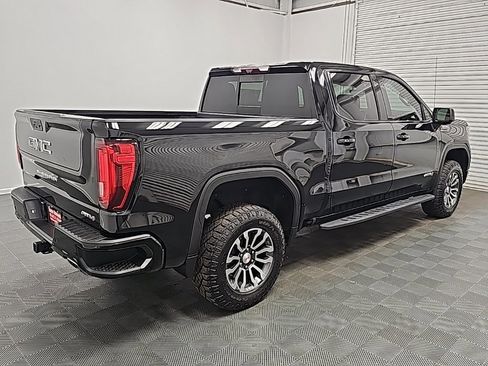 Used 2022 GMC Sierra 1500 AT4 w/ AT4 Premium Package image 8