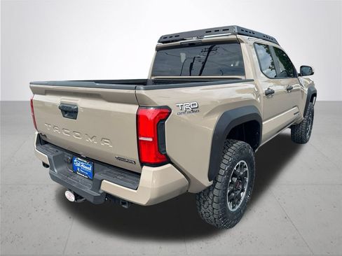 Used 2026 Toyota Tacoma TRD Off-Road AWD/4WD image 7