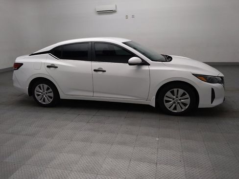 Used 2024 Nissan Sentra S FWD image 11