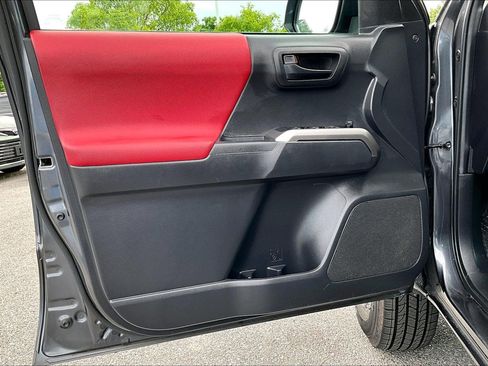 Used 2023 Toyota Tacoma SR5 AWD/4WD image 20