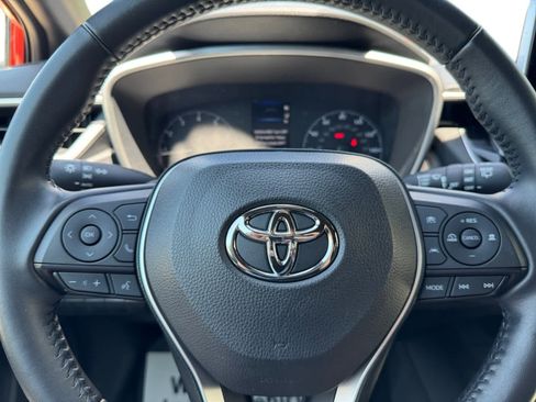 Used 2024 Toyota Corolla SE w/ SE Package FWD image 17