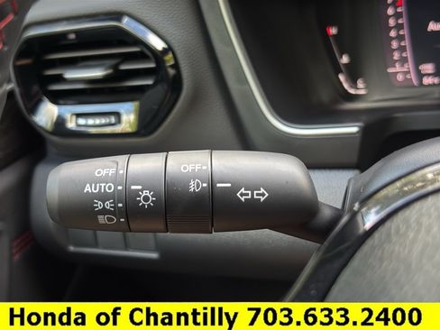 Used 2026 Honda Pilot Black Edition image 17