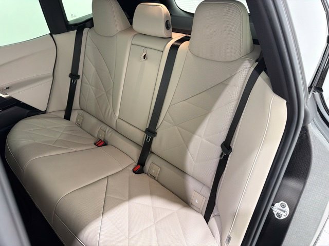 Certified 2024 BMW iX xDrive50 w/ Sport Package AWD/4WD image 15