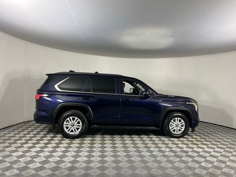 Used 2025 Toyota Sequoia SR5 w/ SR5 Premium Package image 6