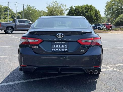 Used 2018 Toyota Camry SE FWD image 20