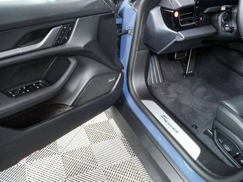 New 2026 Porsche Taycan image 8