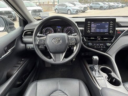 Used 2024 Toyota Camry SE image 27