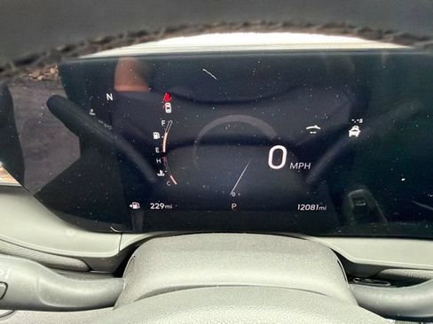 Used 2025 Buick Envista Sport Touring w/ Convenience I Package FWD image 13