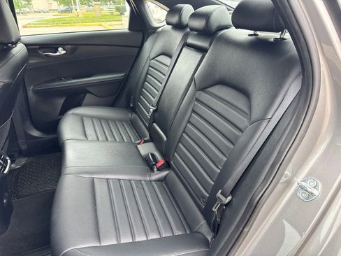 Used 2024 Kia Forte GT-Line w/ GT-Line Premium Package FWD image 8