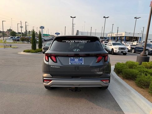 Certified 2026 Hyundai Tucson SE FWD image 10