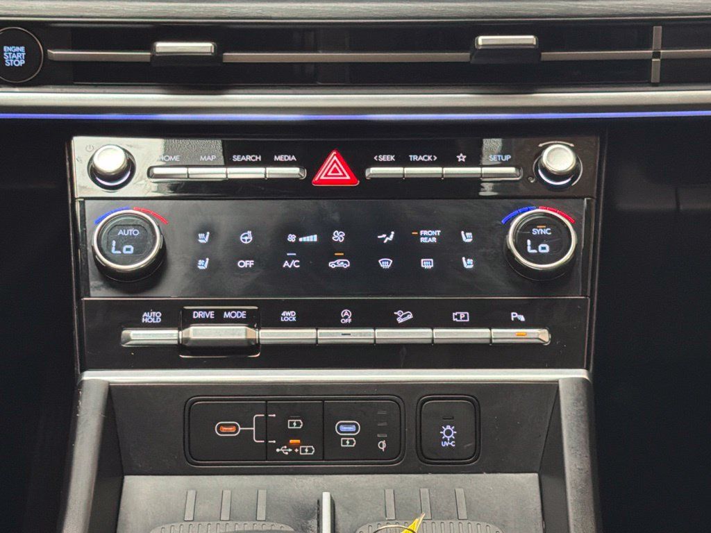 Certified 2024 Hyundai Santa Fe Limited AWD/4WD image 19