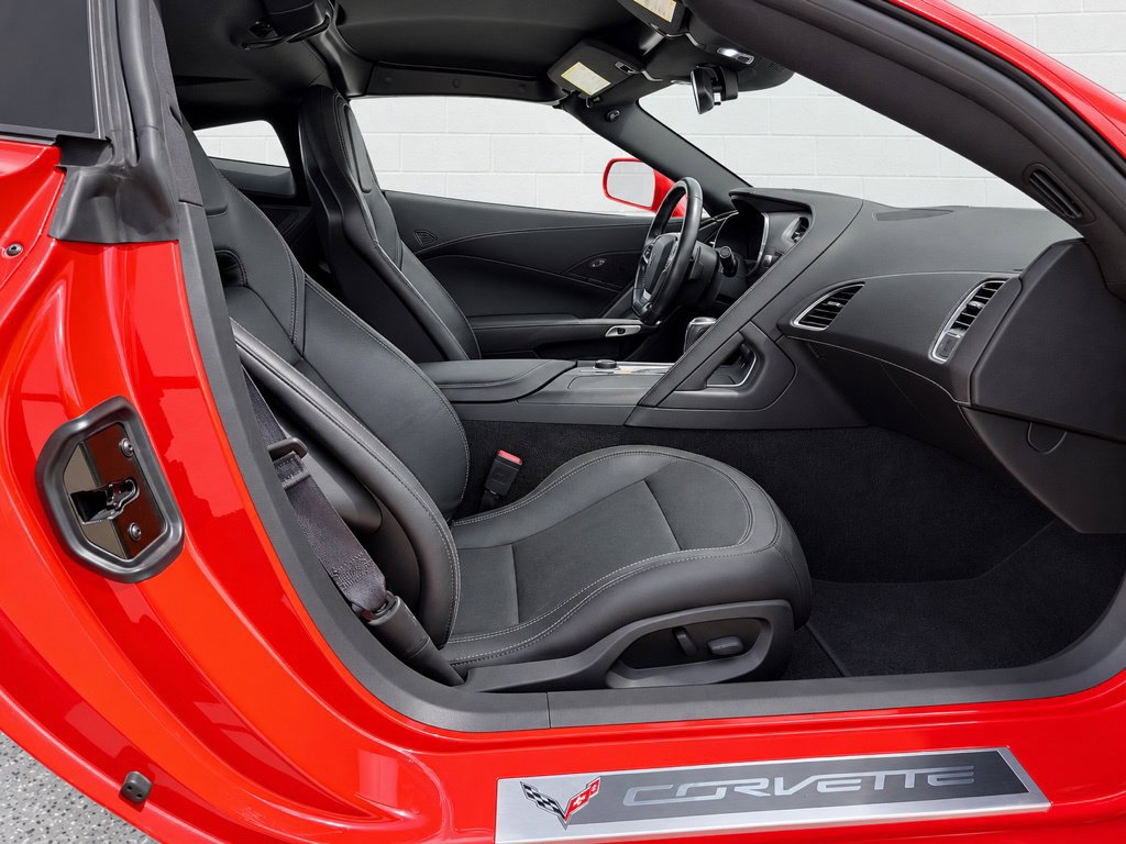 Used 2017 Chevrolet Corvette Stingray Coupe w/ 1LT RWD image 9