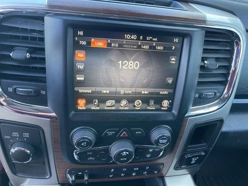 Used 2015 RAM 2500 Laramie w/ Convenience Group image 10