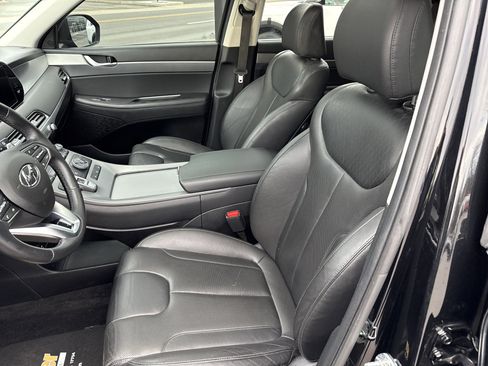 Used 2022 Hyundai Palisade SEL w/ Premium Package image 12