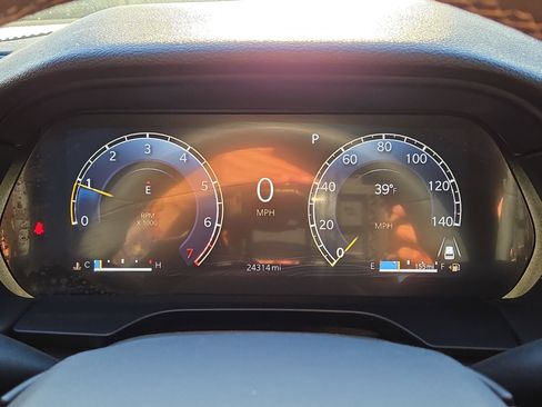 Used 2025 Jeep Grand Cherokee Altitude image 20