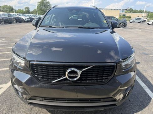 Used 2021 Volvo XC40 T5 R-Design w/ Climate Package AWD/4WD image 11