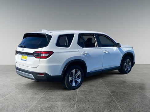 Used 2023 Honda Pilot EX-L image 5