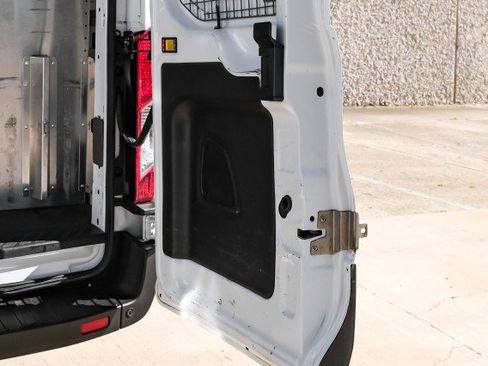 Used 2022 Ford Transit 250 Medium Roof image 49