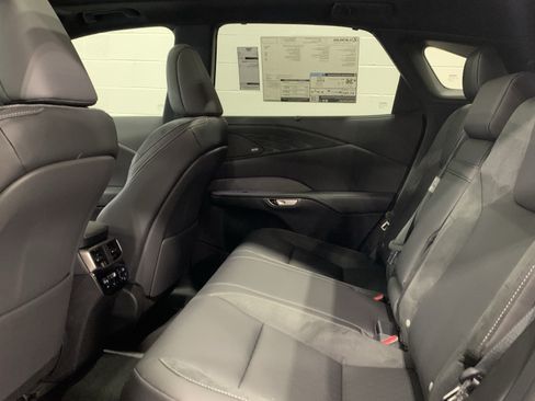 Used 2025 Lexus RX 350 w/ Convenience Package AWD/4WD image 33