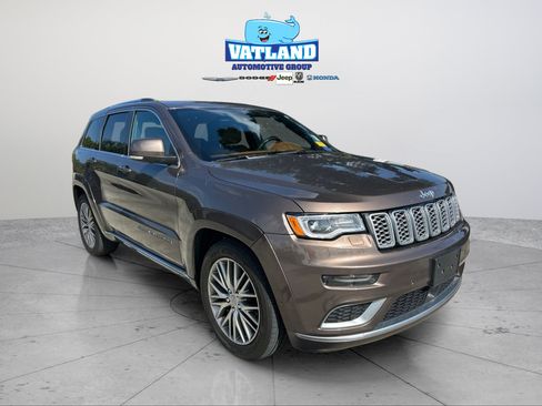 Certified 2018 Jeep Grand Cherokee Summit w/ Platinum Series Group AWD/4WD image 7