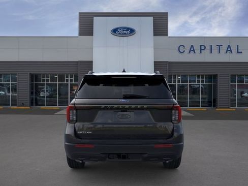 New 2026 Ford Explorer Active RWD image 5