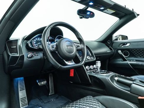 Used 2014 Audi R8 V10 AWD/4WD image 24