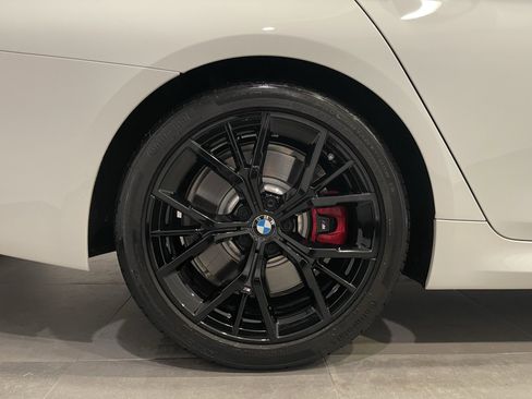 Certified 2023 BMW M550i xDrive w/ Executive Package image 9